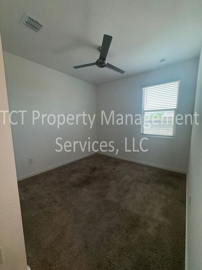 Foto del edificio - Beautifully Updated San Tan Groves Home