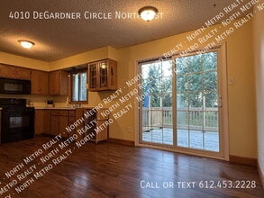 Building Photo - 4010 DeGardner Cir NW