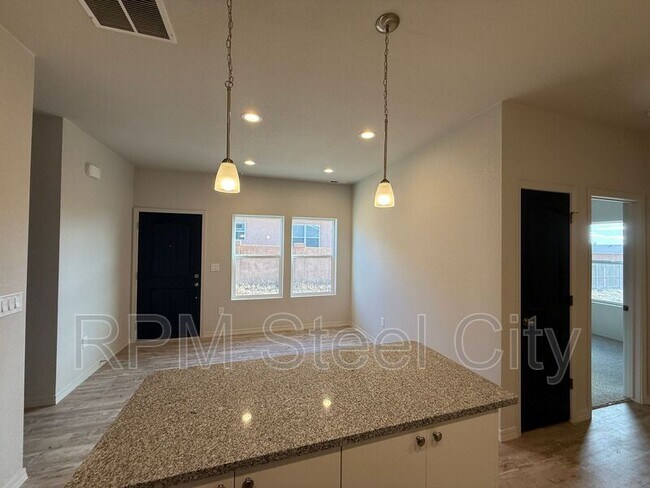 Foto del edificio - 278 W Harmony Dr