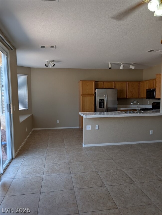 Building Photo - 2265 Crooked Creek Ave