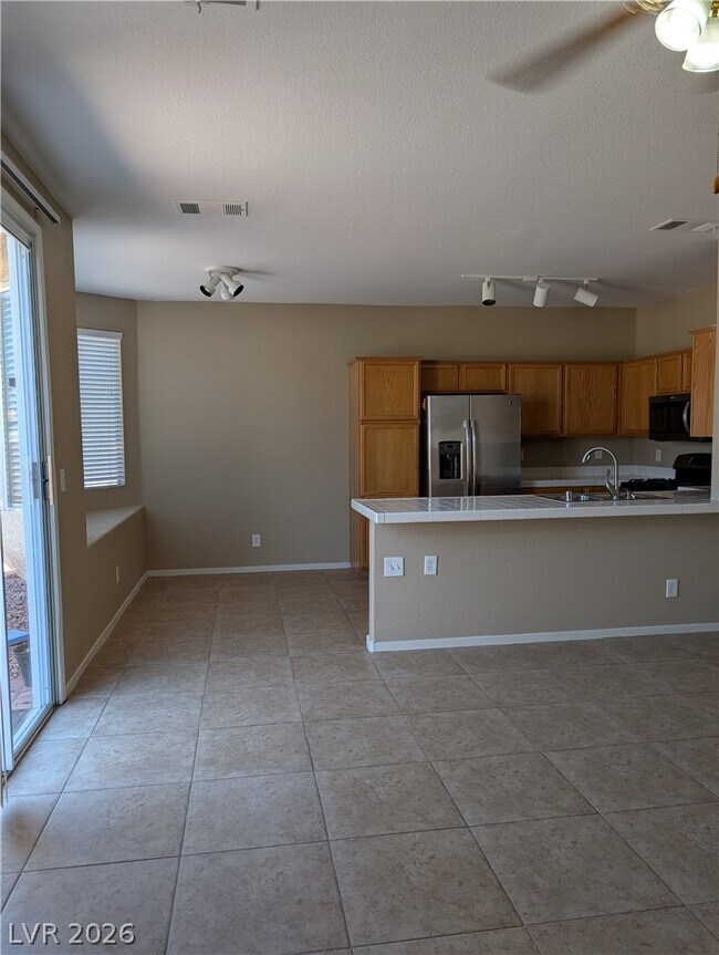 Foto del edificio - 2265 Crooked Creek Ave