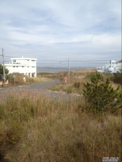 Primary Photo - 7 Cove Ln