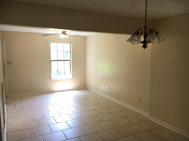 Building Photo - 5743 Horton Ave