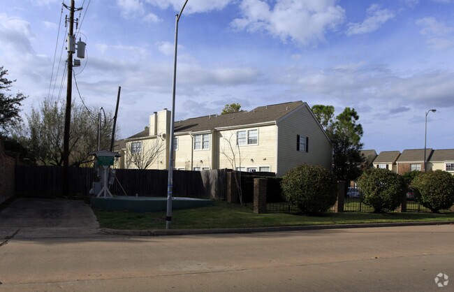 Foto del edificio - Reflections On Gentryside Townhomes