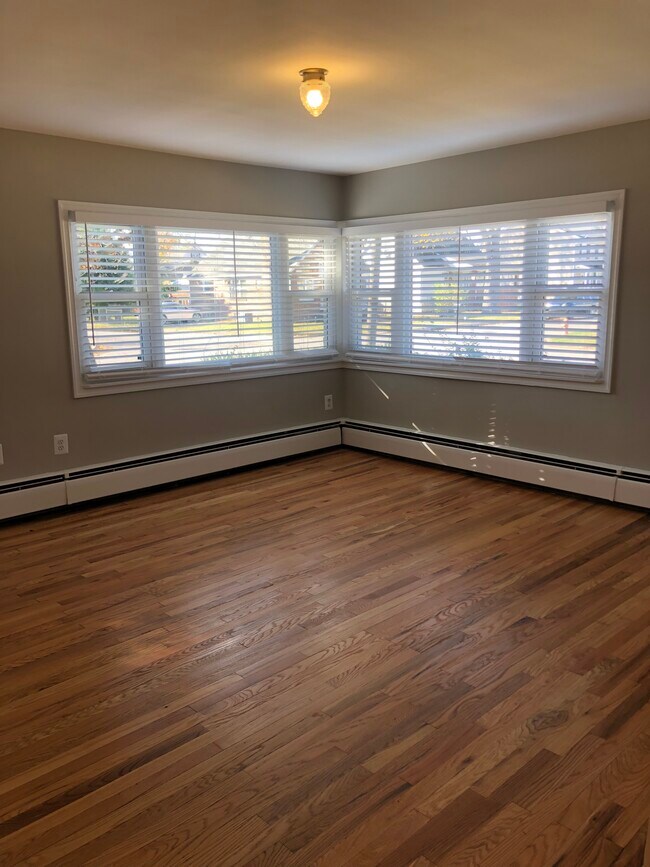 Sala de estar - 3000 Virginia Ave