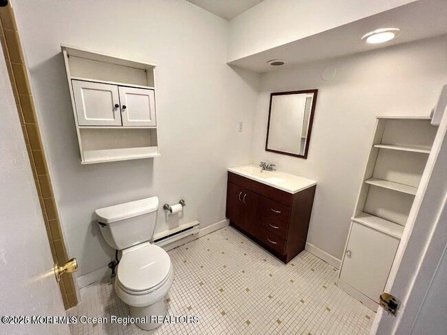 Building Photo - 55 Amberly Dr