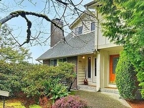 Building Photo - 2440 140th Ave NE