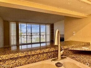 Building Photo - 750 S Royal Crest Cir