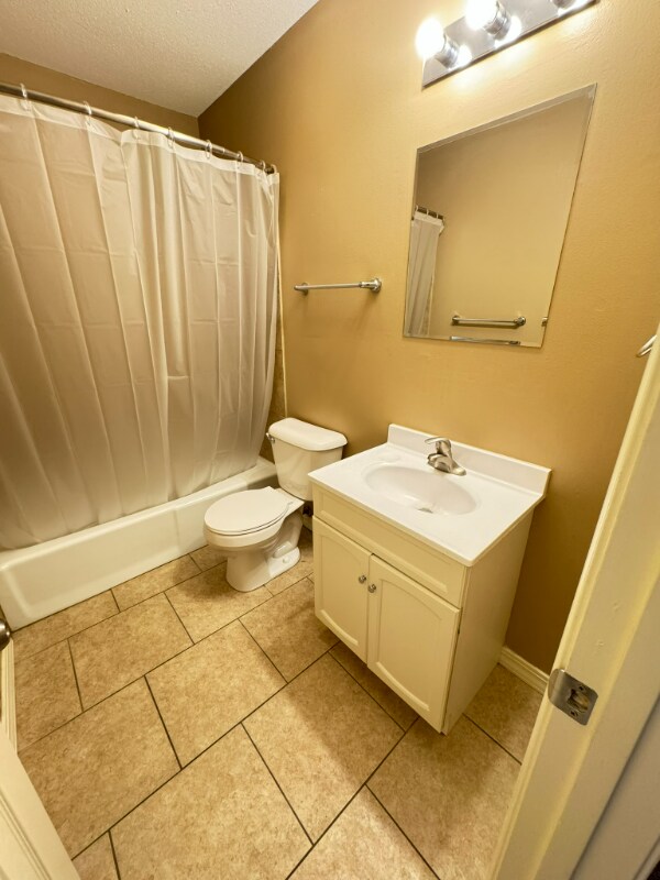 Building Photo - 2030 J St