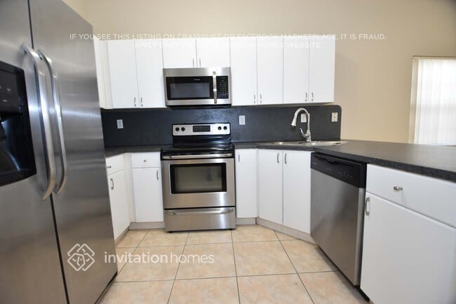 Foto del edificio - 18051 SW 144th Ct