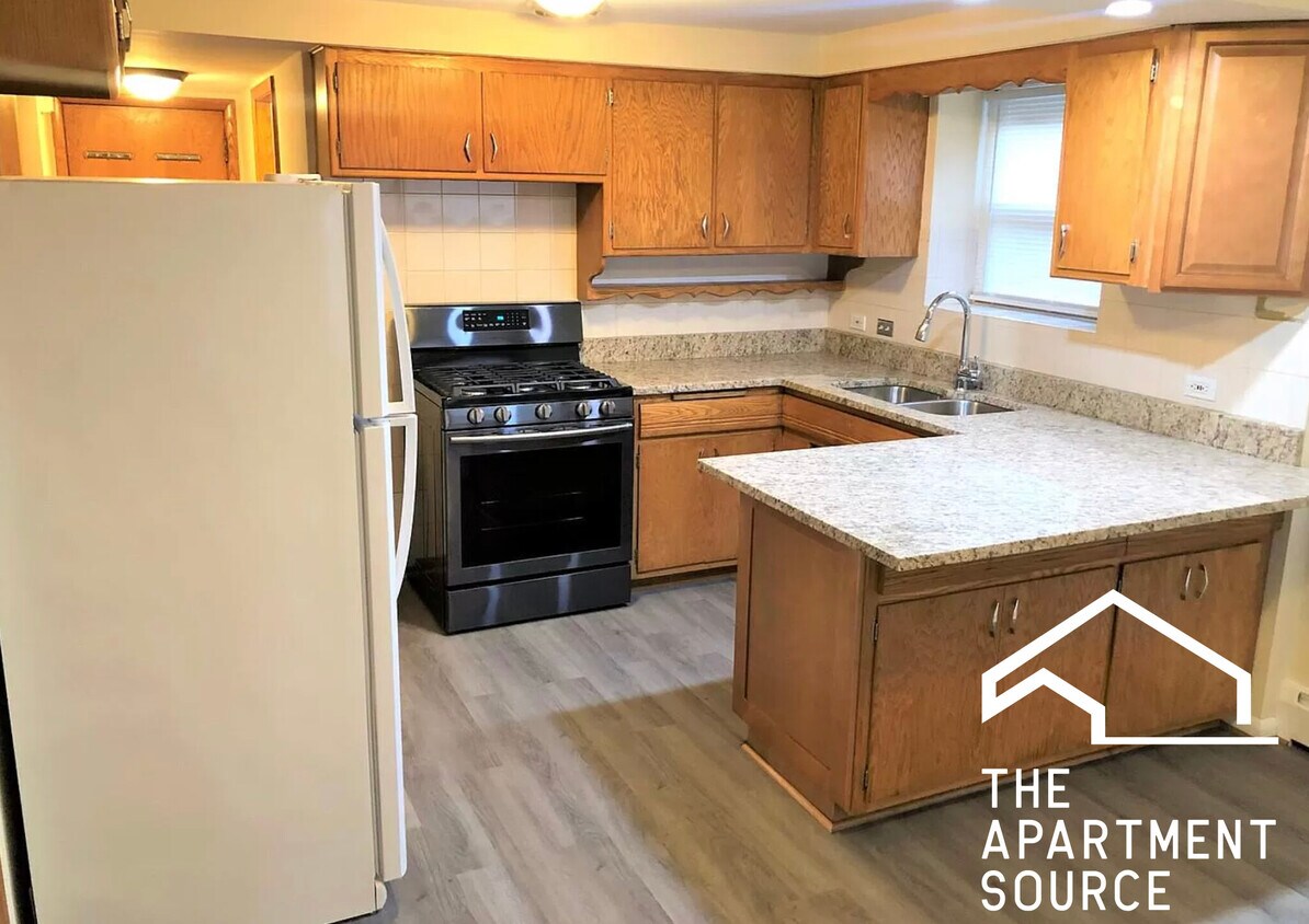Foto principal - 3522 S Oak Park Ave