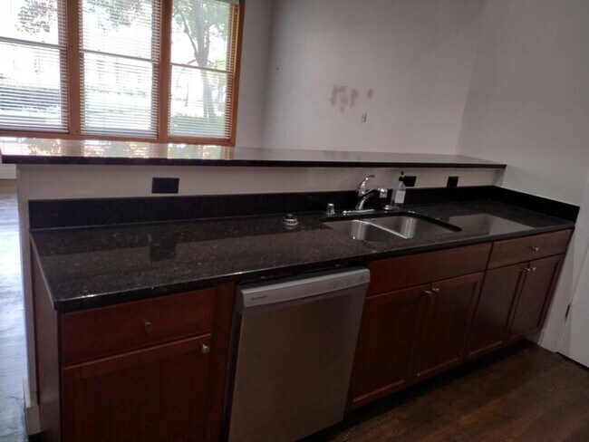 Foto del edificio - 2502 Live Oak St