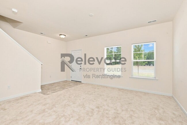Building Photo - 250 Greenpark Rd