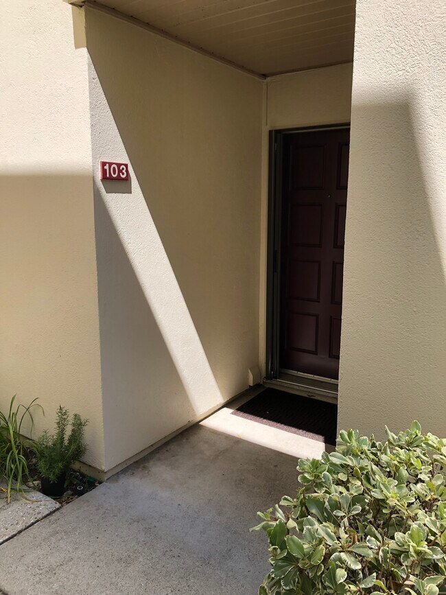 Building Photo - 103 Shorebird Cir