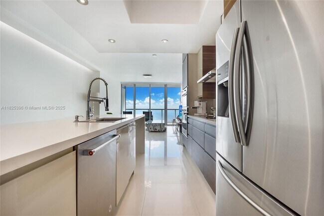 Foto del edificio - 888 Biscayne Blvd