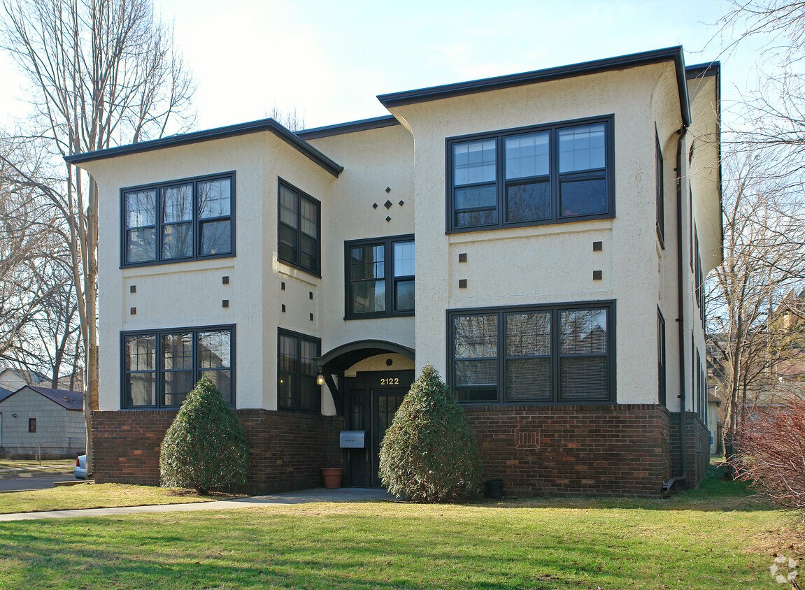 Building Photo - 2122 Dayton Ave
