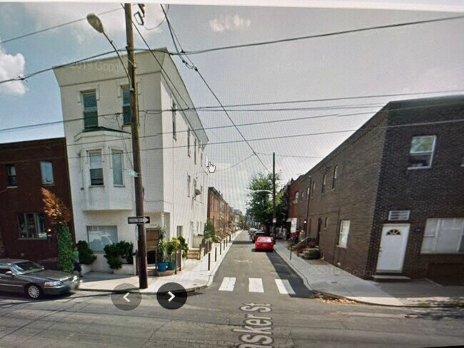 Building Photo - 1306 Tasker St