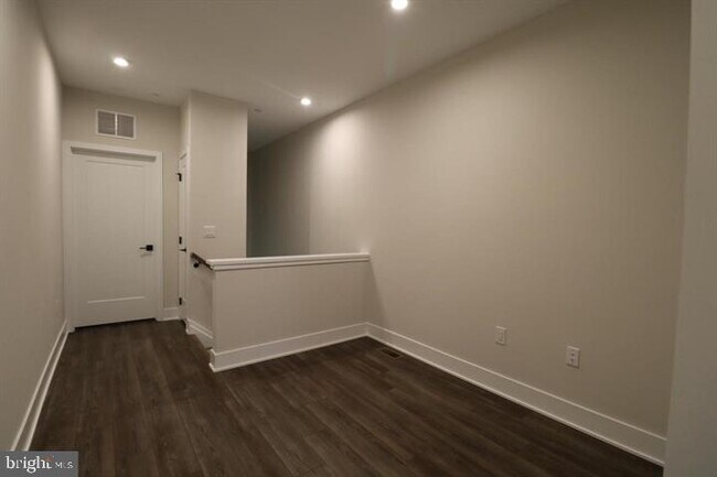 Foto del edificio - 5105 Donatello Dr