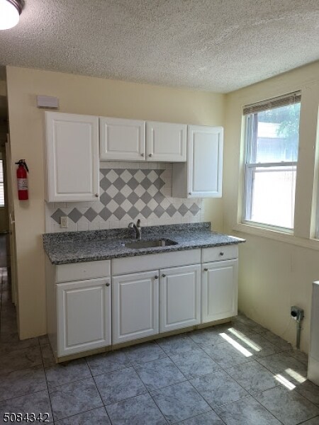 Building Photo - 24 Duryea St