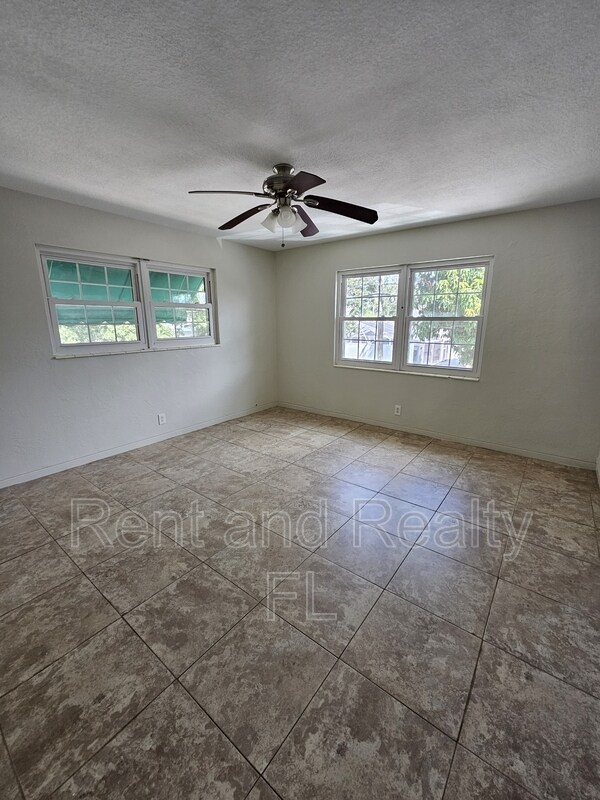 Foto del edificio - 5119 28th Ave S