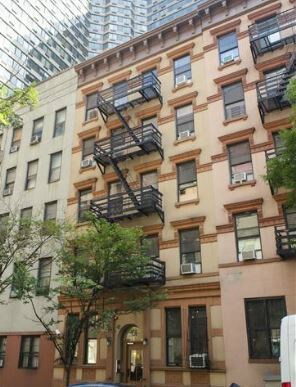 Building Photo - 156 E 97th St