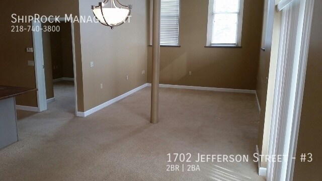 Building Photo - 1702 Jefferson St