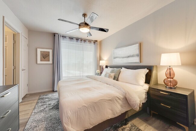 Foto del edificio - 6011 Gaston Ave