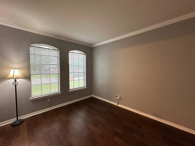 Building Photo - 404 Tarpan Trail