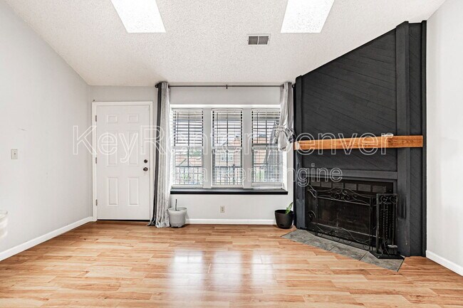 Foto del edificio - 17315 E Rice Cir