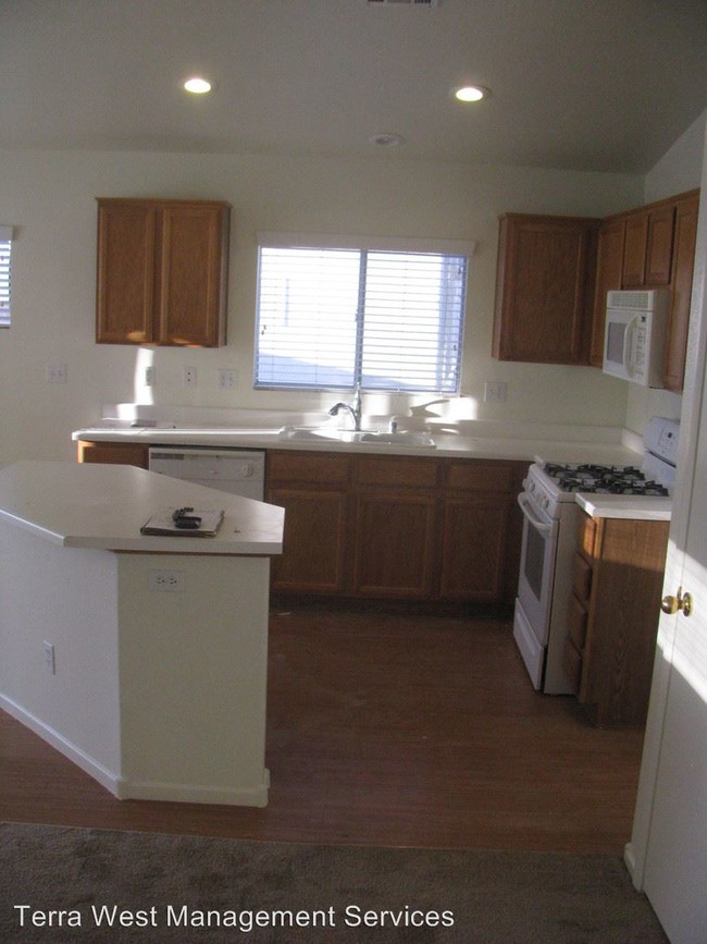 Building Photo - 3432 Sutter Ridge Ct