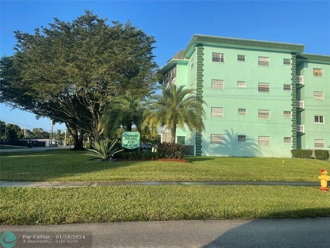 Building Photo - 4141 NW 44th Ave