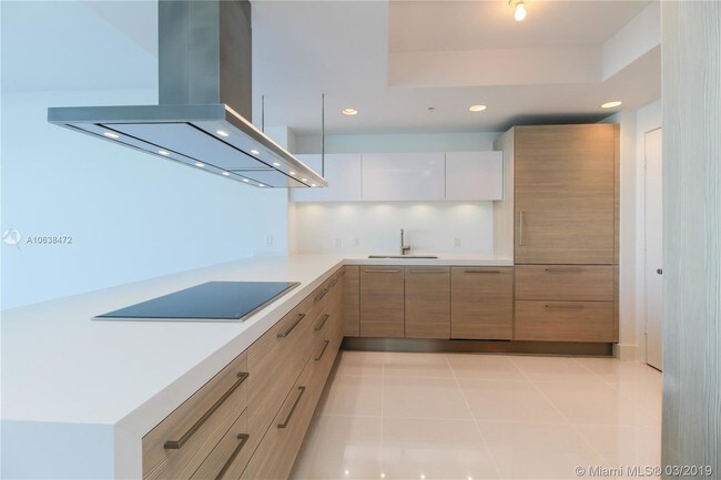 Foto del edificio - 17111 Biscayne Blvd