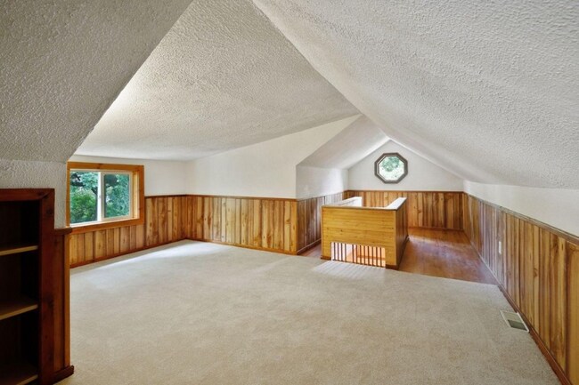 Building Photo - 3051 93rd Ave NE
