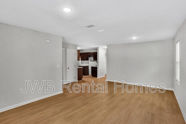 Foto del edificio - 638 E 31st St