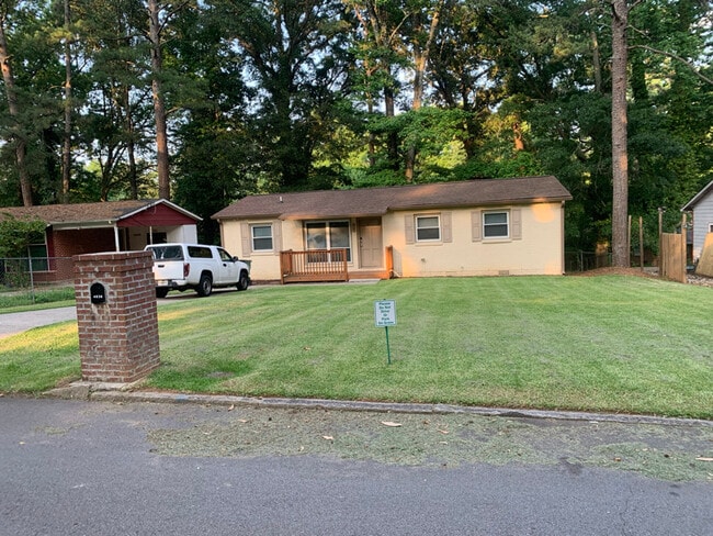 Building Photo - 4838 Bartlett Rd