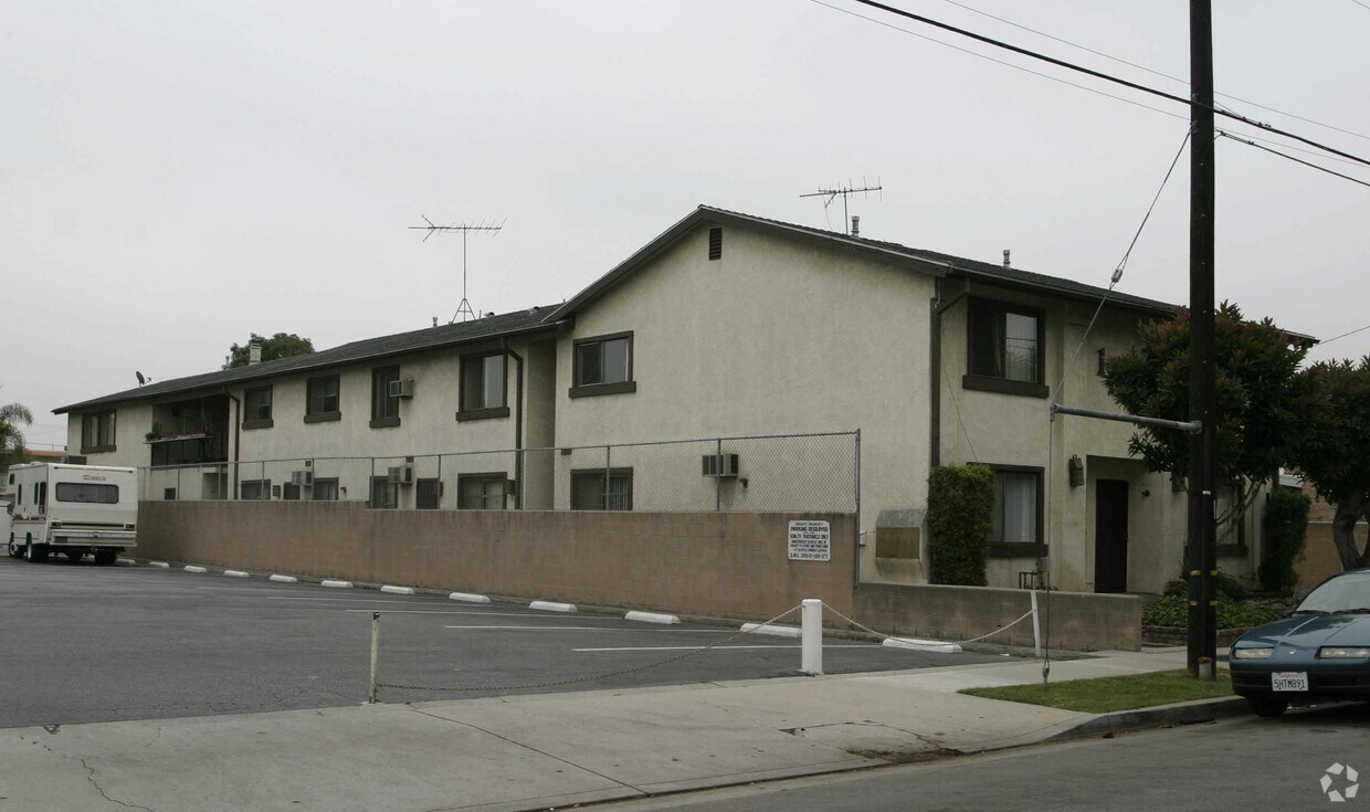 12620 Glenshire Rd, Downey, CA 90242 Apartments in Downey, CA