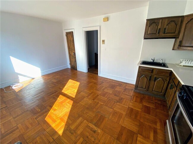 Building Photo - 428-483 83rd St