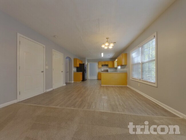 Foto del edificio - 291 Crestworth Crossing