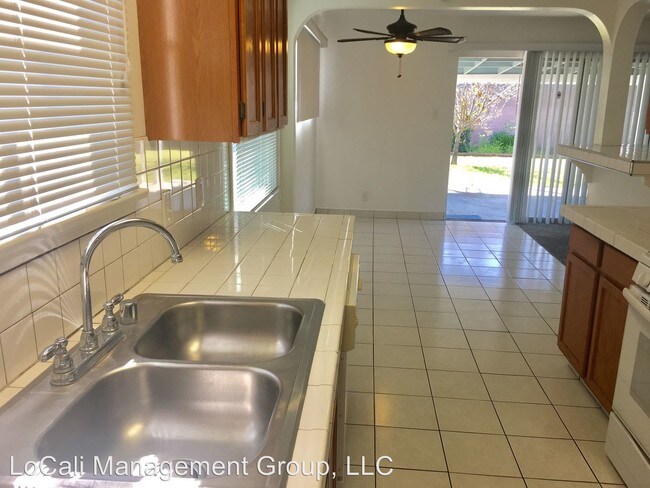 Foto del edificio - 3 br, 2 bath House - 8740 Knott Ave