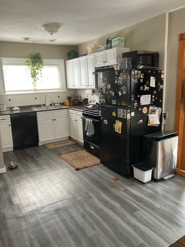 Building Photo - 106 Harrington St