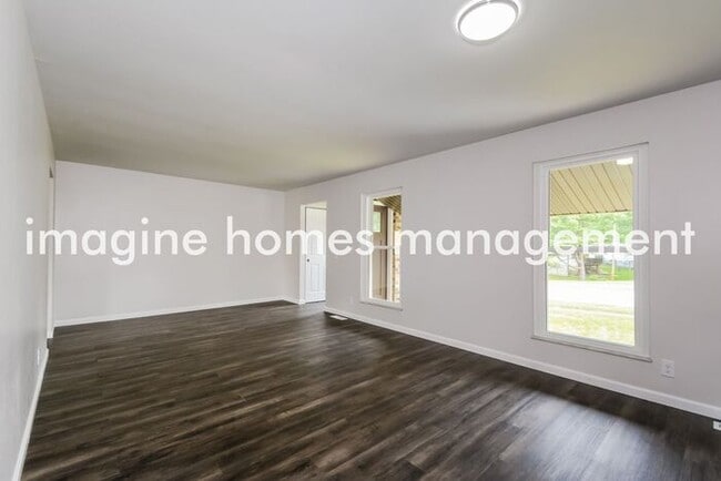 Building Photo - Pet-Friendly 3 Bed 2 Bath Home in Mehlvill...
