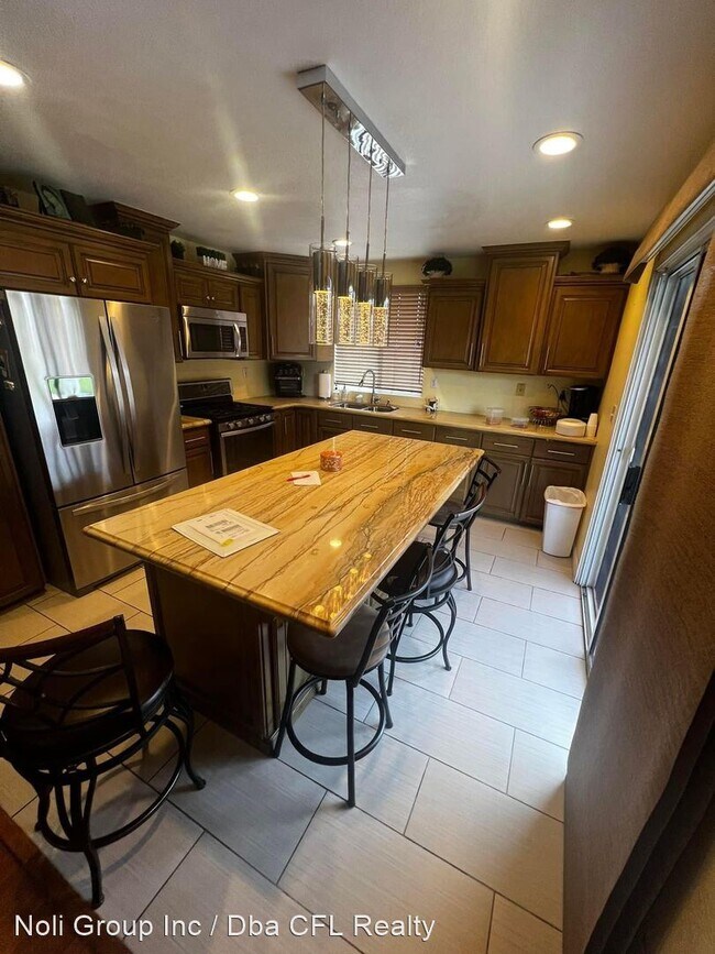 Building Photo - 5 br, 3 bath House - 3654 Janse way