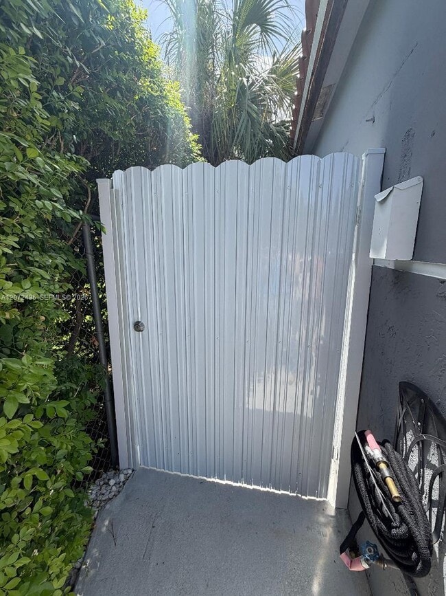 Building Photo - 8258 SW 148th Pl
