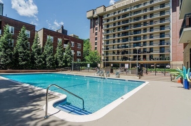 Building Photo - 45 Longwood Ave