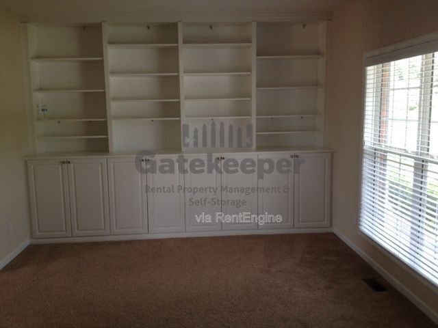 Building Photo - 309 Hambrick Park