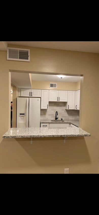 Foto principal - 20 Greenwood Dr