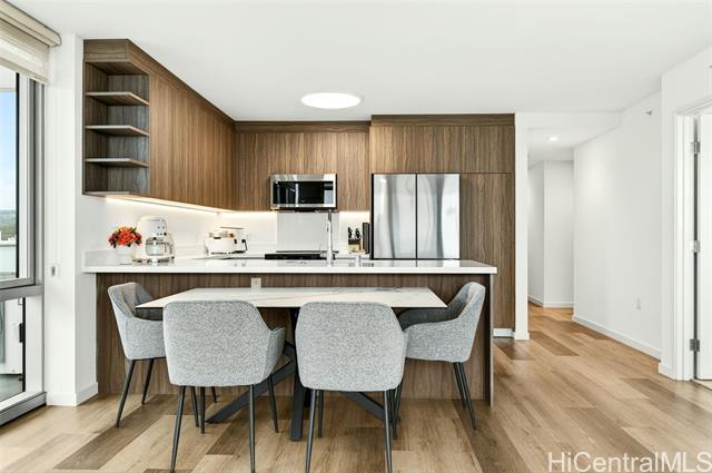 Building Photo - 1500 Rycroft St