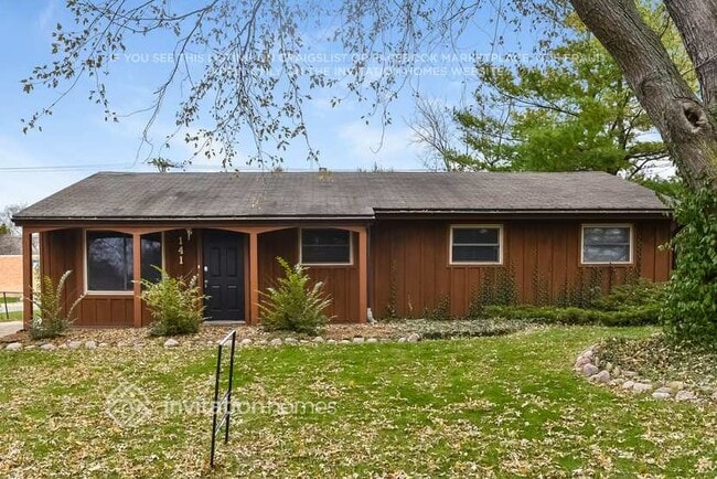 Building Photo - 141 Queenswood Rd