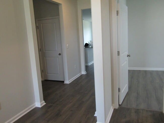 Foto del edificio - 2165 Ainsley Dr