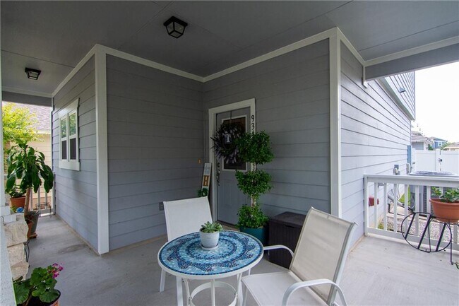 Foto del edificio - 934 Lost Pines Ln